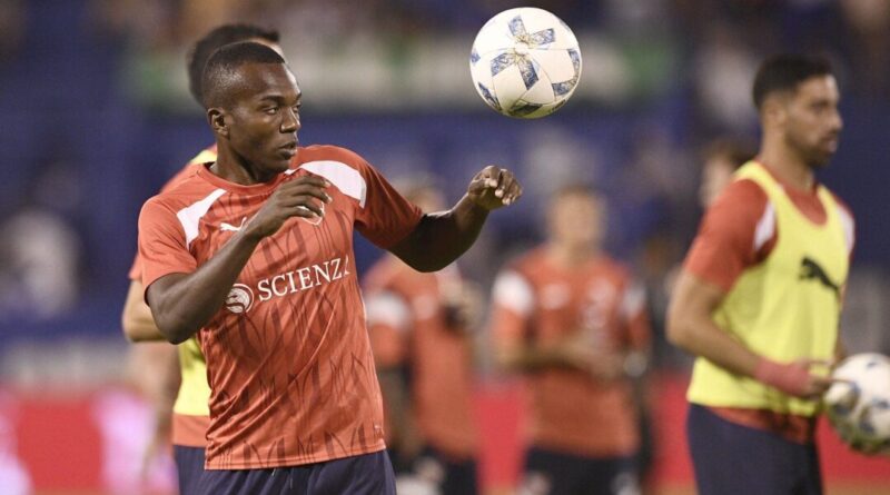 Jhonny Quiñonez anotó su primer gol con Independiente después de duras criticas.