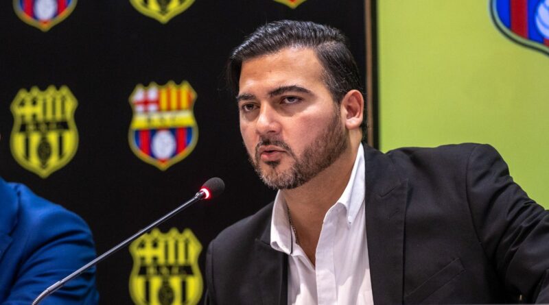 Antonio Álvarez, presidente no reconocido de Barcelona SC, se fue a los golpes con Jorge Guschmer