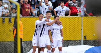 Lisandro Alzugaray y Álex Arce le dieron el triunfo de 2-1 a Liga de Quito sobre El Nacional, en el estadio Atahualpa, este 6 de abril del 2024.