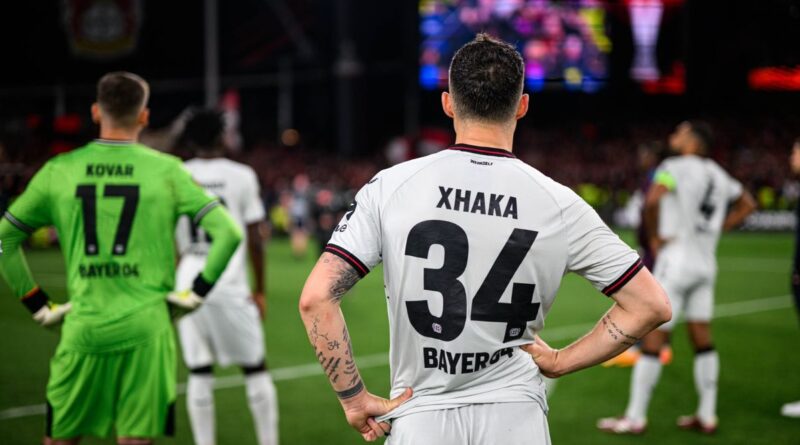 Piero Hincapié y Bayer Leverkusen caen 3-0 ante Atalanta en la final de la Europa League, rompiendo su invicto.