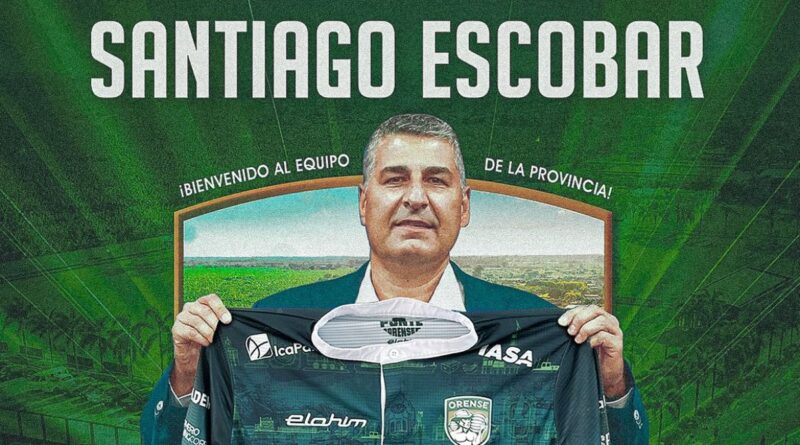 Santiago Escobar es nuevo director técnico de Orense, el club presentó al entrenador en sus redes sociales.
