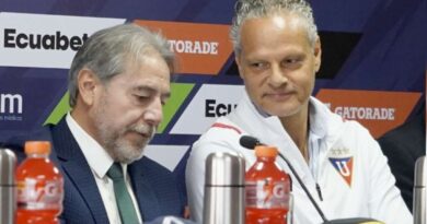 Esteban Paz critica duramente a Isaac Álvarez por la gestión económica de Liga de Quito.
