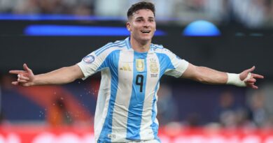 Julián Álvarez anotó el primer gol de Argentina en la Copa América USA 2024. Lionel Messi es titular.