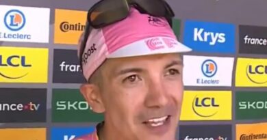 Richard Carapaz se coronó ganador de la etapa 17 del Tour de Francia y reconoció su felicidad tras conseguir un hito histórico.