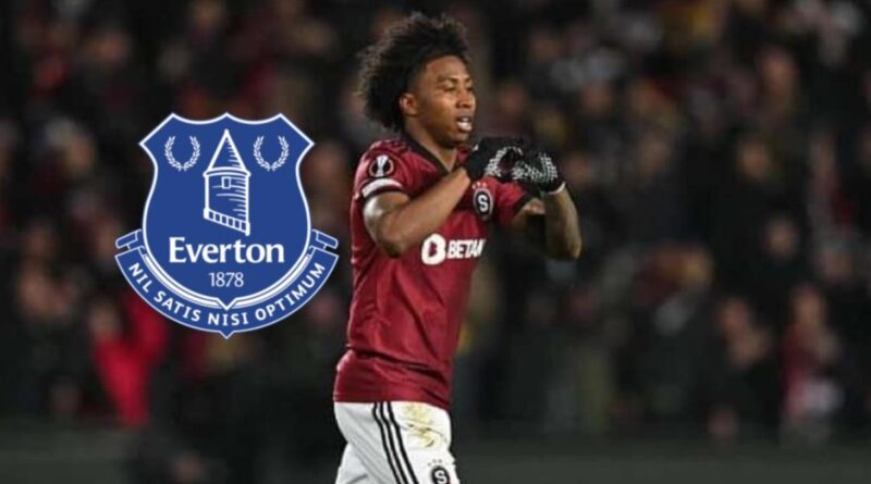 Ángelo Preciado, lateral derecho del Sparta Praga, podría unirse al Everton en la Premier League.