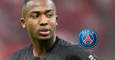 Willian Pacho jugará en el París Saint Germain (PSG) por 40 millones de euros, así lo confirmó Fabrizio Romano.