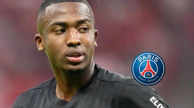 Willian Pacho jugará en el París Saint Germain (PSG) por 40 millones de euros, así lo confirmó Fabrizio Romano.