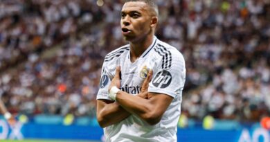 Kylian Mbappé celebra su primer gol con el Real Madrid en la Supercopa de Europa.