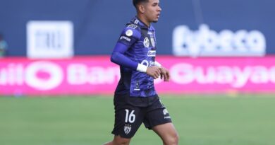 Kendry Páez, jugador de IDV y de la Tri, no es diferencial en el terreno de juego y las críticas hacia él van en aumento.