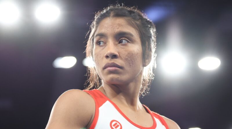 Lucía Yépez se enfrentó a Akari Fujinami en la final de lucha estilo libre de 53 kg y con un marcador de 10-0 ganó la medalla de plata.