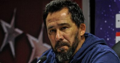 Pablo Sánchez, director técnico de Liga de Quito, cambió el esquema, limitó a los jugadores más talentosos e hizo cambios indebidos.