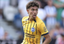 Jeremy Sarmiento suma minutos con el Brighton en la Premier League