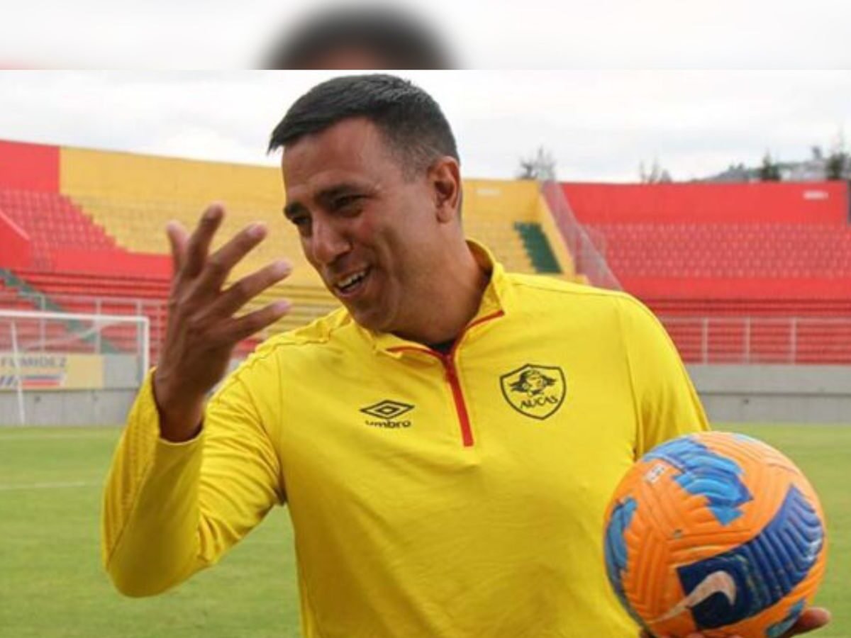 César Farías se unirá a Barcelona por una temporada. Foto: Tito Rosales