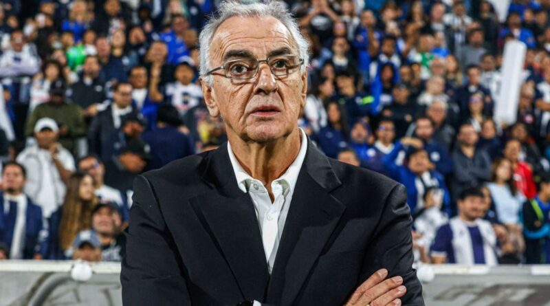 Jorge Fossati, entrenador de Perú, reconoce las cualidades de Ecuador y se muestra optimista para el partido en Quito.