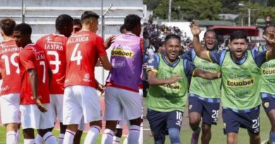 Leones FC y Chacaritas, los equipos que luchan por evitar el descenso en la Serie B ecuatoriana.