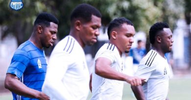 El plantel del CS Emelec retomó los entrenamientos en el Polideportivo de Samanes después de llegar a un acuerdo con Pileggi.