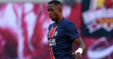 Willian Pacho, pieza clave en el PSG, completó 136 pases en el último partido contra el Reims.