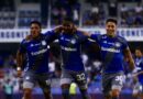 Emelec celebra su victoria 3-1 sobre Técnico Universitario, marcando un paso importante en la LigaPro.