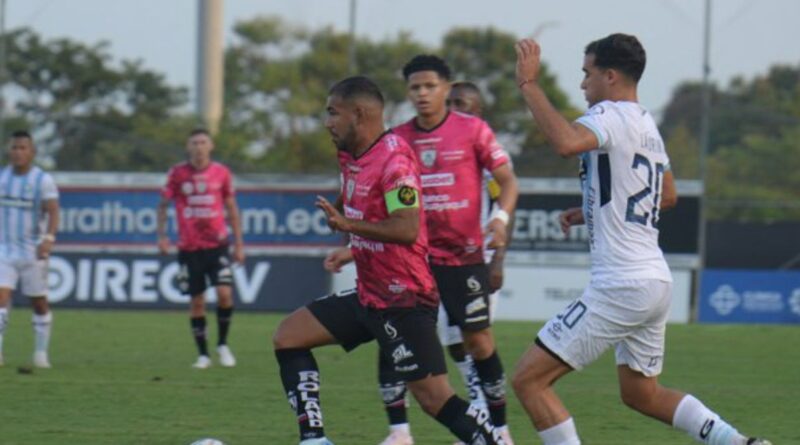 Independiente del Valle aseguró su pase a semifinales tras vencer a Guayaquil City 2-1 en un emocionante partido.