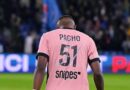 Willian Pacho, sólido en la defensa del PSG, fue titular en la victoria 3-1 sobre Rennes en la liga francesa.