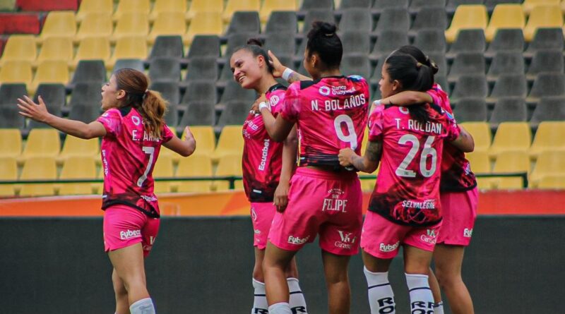 IDV Dragonas venció 1-0 a Barcelona SC en la final de ida de la Superliga Femenina. Karen Páez anotó la única conquista del partido.