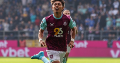 Jeremy Sarmiento marca su primer gol con el Burnley