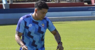 Mario Pineida, futbolista de El Nacional, ofreció disculpas a los hinchas de Liga de Quito por las mofas que hizo cuando eliminó a LDU.