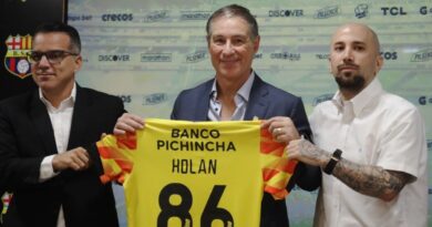 Ariel Holan podría dejar Barcelona SC en medio de una racha de malos resultados y antes del Clásico del Astillero.