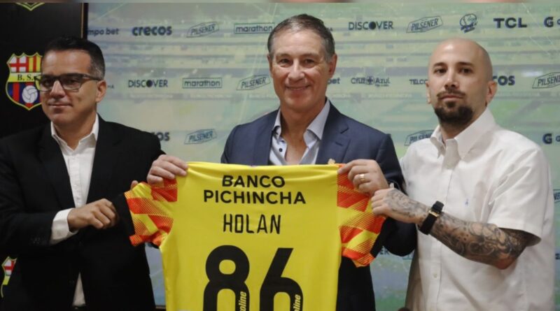 Ariel Holan podría dejar Barcelona SC en medio de una racha de malos resultados y antes del Clásico del Astillero.