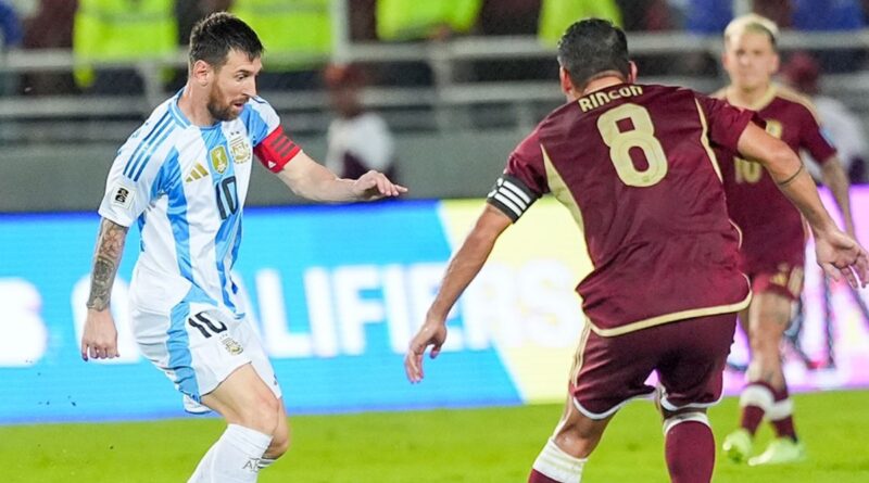 Venezuela empata 1-1 con Argentina en un intenso duelo de la novena fecha de las Eliminatorias Sudamericanas.