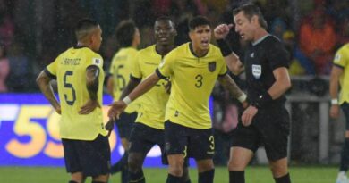 Varios jugadores de la selección ecuatoriana están en riesgo de perderse el siguiente partido si reciben una tarjeta amarilla en Montevideo.