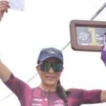 Estefanía Rivera, ciclista ecuatoriana, ganó la Vuelta a Ibarra con un tiempo de 4 horas, 54 minutos y 40 segundos.