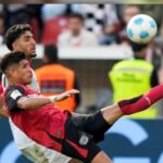 Piero Hincapié fue clave en la defensa durante la victoria del Bayer Leverkusen ante Eintracht Frankfurt.