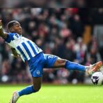 Pervis Estupiñán fue parte del equipo del Brighton que no logró vencer al Liverpool en la Carabao Cup.