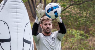 Javier Burrai realiza trabajos diferenciados en Barcelona SC y su presencia en el Clásico del Astillero está prácticamente descartada.