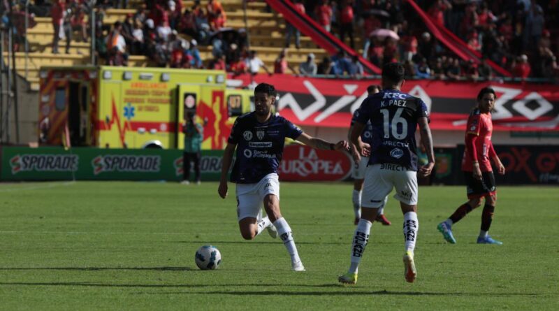 Gracias a los tantos de Jeison Medina y Cristian Zabala, Independiente del Valle (IDV) derrotó 2-0 a Deportivo Cuenca.