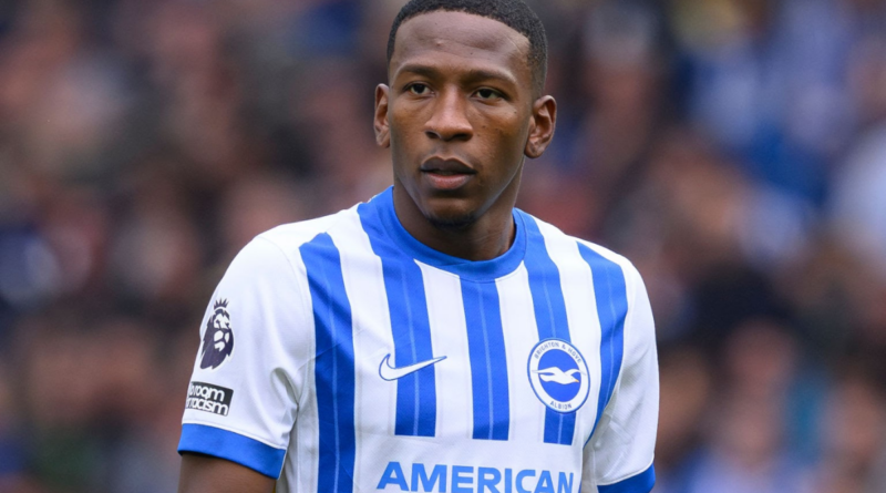 Pervis Estupiñán fue titular en el empate del Brighton con Wolves