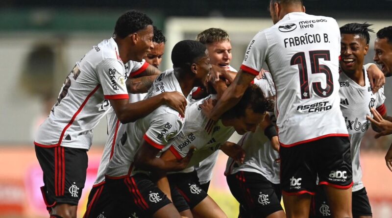 Gonzalo Plata, clave en la ofensiva de Flamengo durante la victoria frente a Cruzeiro.