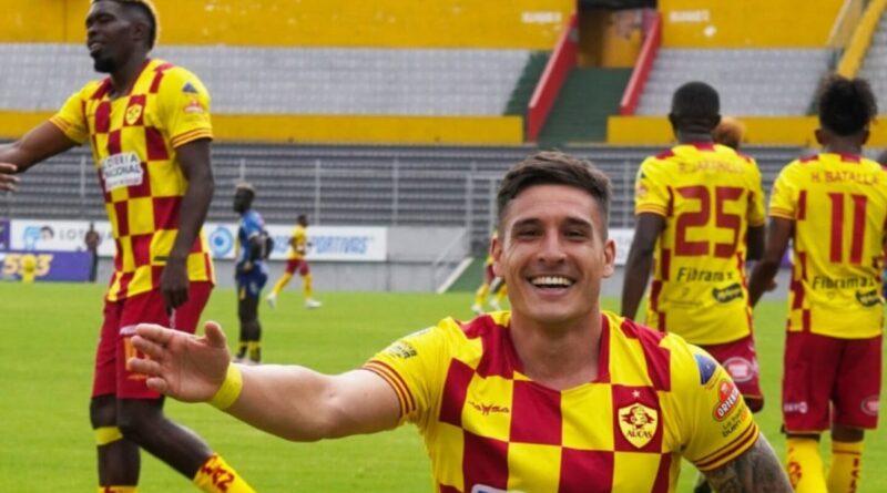 Sociedad Deportiva Aucas derrotó 2 a 0 a Delfín, con goles de Callejo y Jaramillo, y aseguró su participación en la Copa Sudamericana 2025.