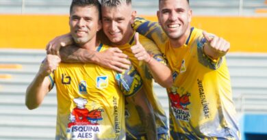 Delfín y Mushuc Runa protagonizaron un auténtico partidazo en la apertura de la fecha 13 de la LigaPro. El cetáceo ganó cuatro a dos.