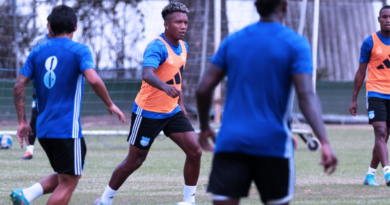 Jugadores de Emelec no entrenaron por sueldos impagos