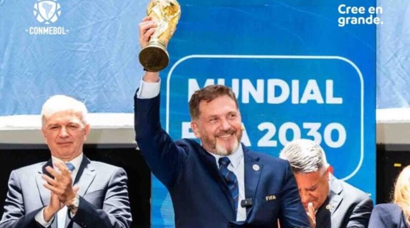 Alejandro Domínguez, presidente de la Conmebol, lideró la propuesta de las sedes del Mundial 2030, escogidas por la FIFA.