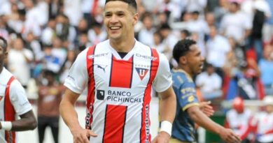 Álex Arce, delantero paraguayo de LDU, fue reconocido como el MVP de la Fase 2 de LigaPro.