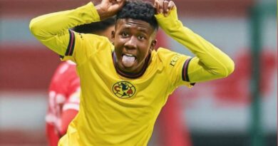 Roger Benítez, hijo de Christian 'Chucho' Benítez, igualó el marcador con un golazo en la final Sub-15 entre América y Toluca.