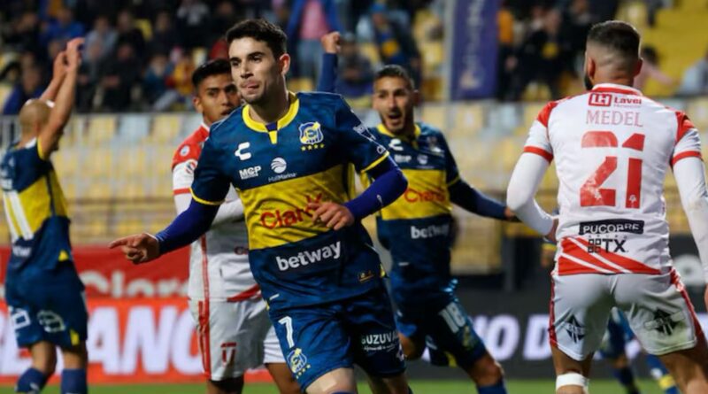 LDU se interesa por Pastrán, de 21 años, disputó 13 partidos con el equipo chileno en 2024, anotando tres goles y proporcionando tres asistencias.