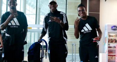 Emelec, con Leonel Álvarez y Jaime Ayoví a la cabeza, viajó a Perú para enfrentar a Alianza Lima en la Noche Blanquiazul.