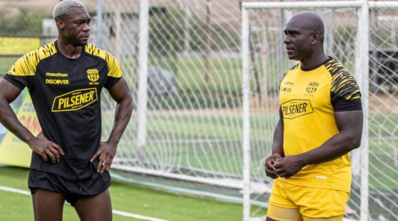 Segundo Castillo, DT de Barcelona SC, informó que Felipe Caicedo será evaluado antes del amistoso ante el Manta FC.