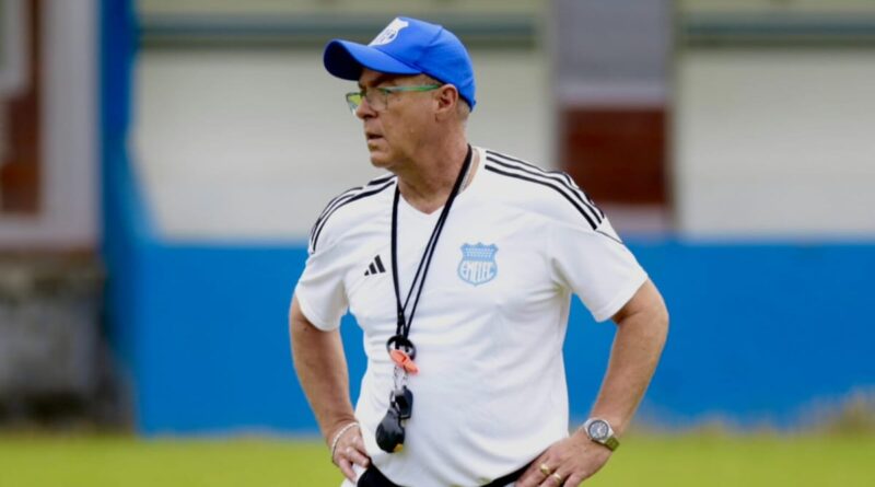 Jorge Célico dirigirá su primer partido con Emelec este sábado 25 de enero del 2025, ante el Manta FC en el Reales Tamarindos.