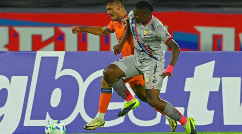 El Nacional jugó con Blooming, este jueves 13 de febrero a Blooming de Bolivia en el estadio Olímpico Atahualpa, en un partido decisivo por la fase 1 de la Copa Libertadores.