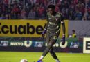 Liga de Quito (LDU) se corona campeón de la Supercopa Ecuador después de vencer 5 a 4 a El Nacional. 'Dida' Domínguez atajó un penal.